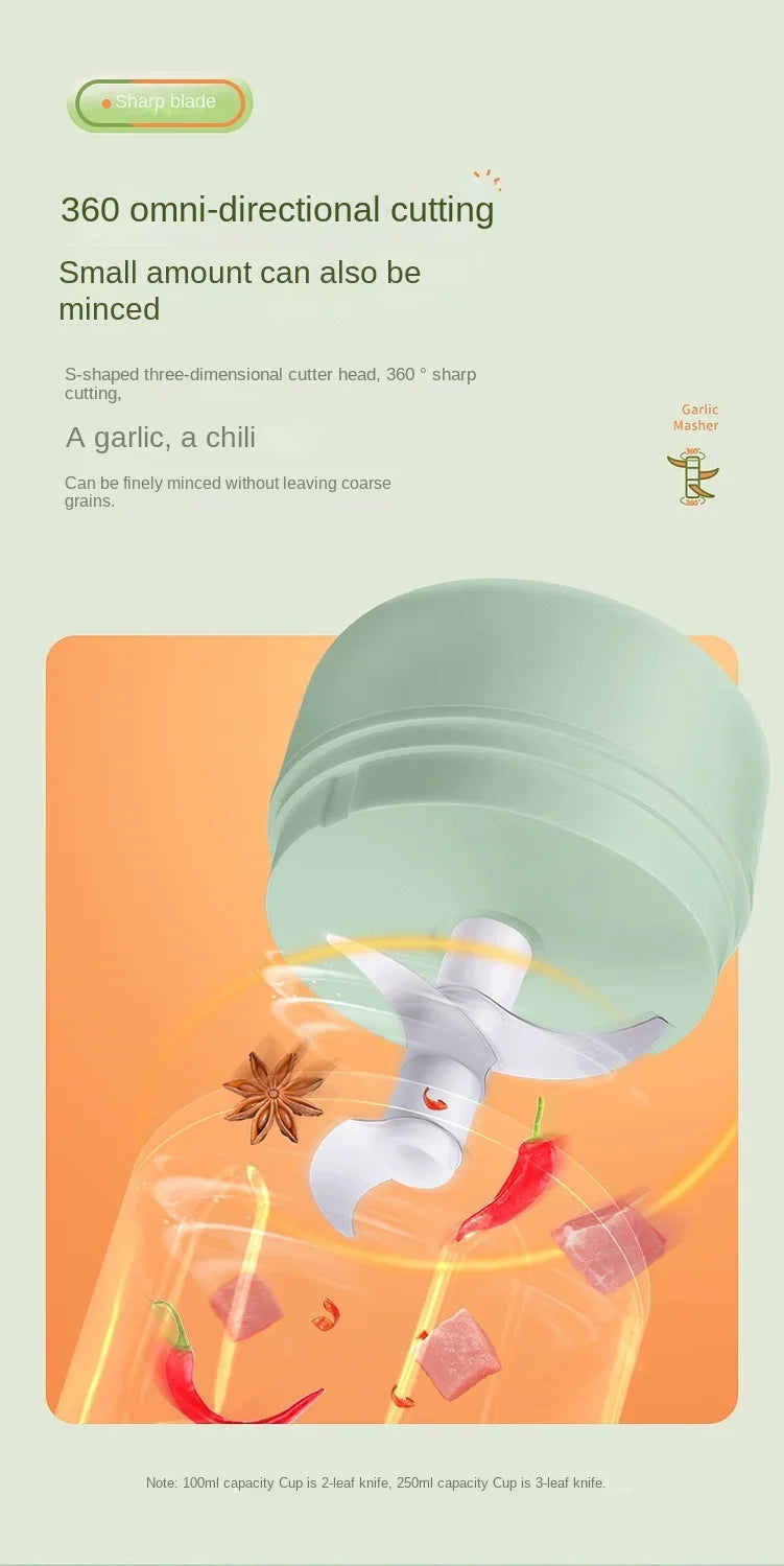 Electric Garlic Chopper Portable Veggie Chopper with 100 ml Spoon Garlic Grinder Masher Onion Chopper Blender to Vegetable